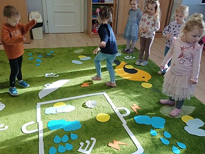 Grafika Gr. I W marcu jak w garncu.