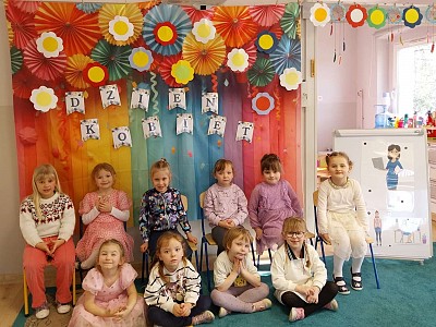 Grafika Gr.III Dzień Kobiet