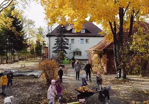 Grafika Przedszkole w jesiennej odsłonie- VIDEO